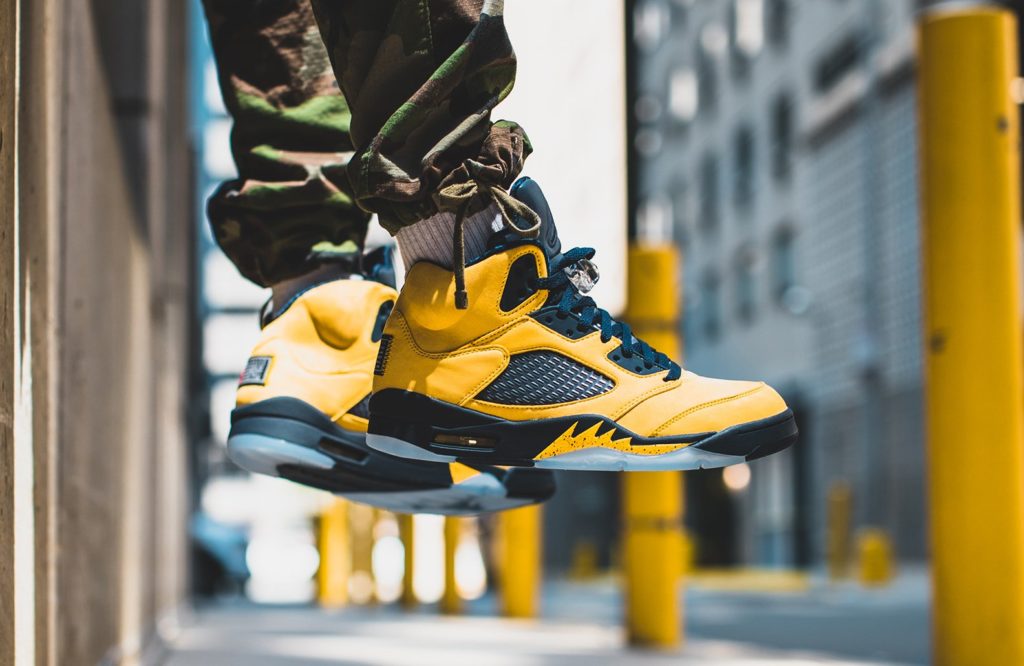 NIKE AIR JORDAN5 RETRO SE MICHIGAN