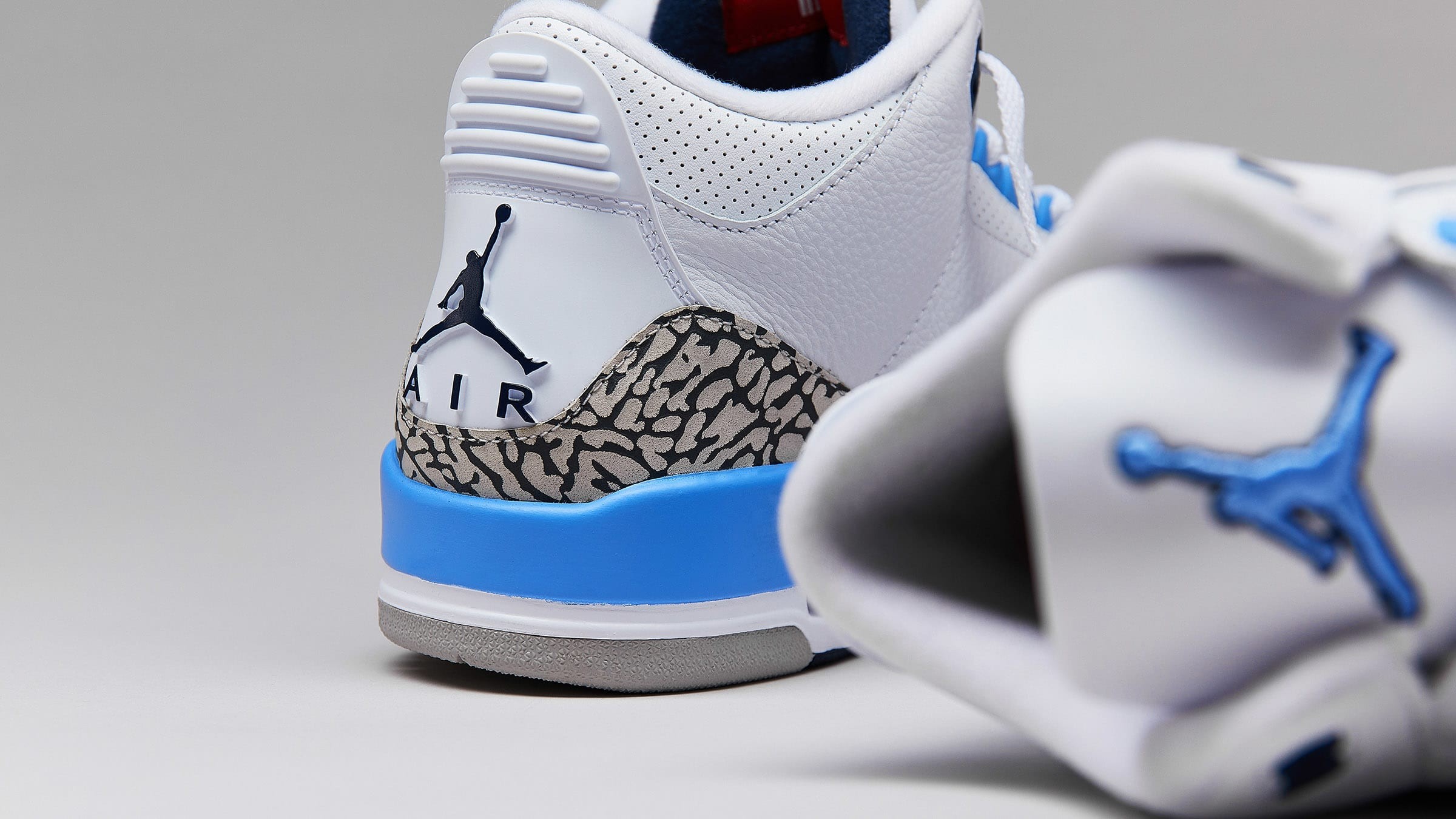 air jordan 3 retro valor blue