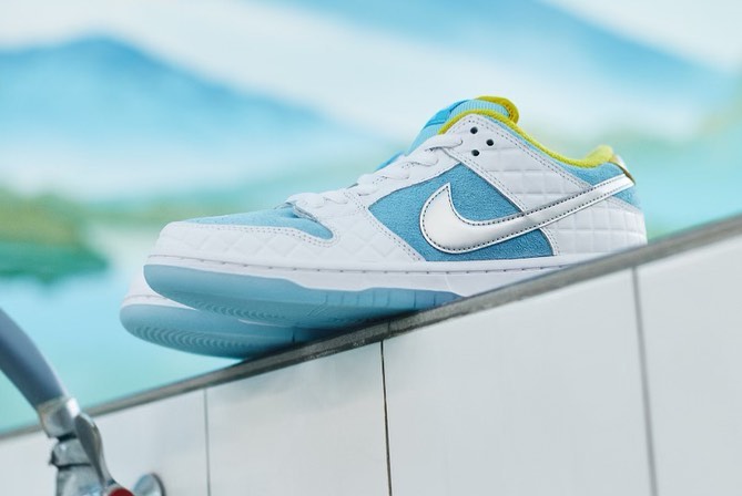 新品未使用　NIKE DUNK SB LOW PRO QS FTC 銭湯27.5