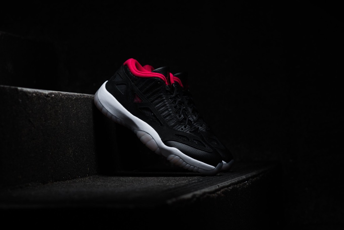 Nike Air Jordan 11 Low Ie \