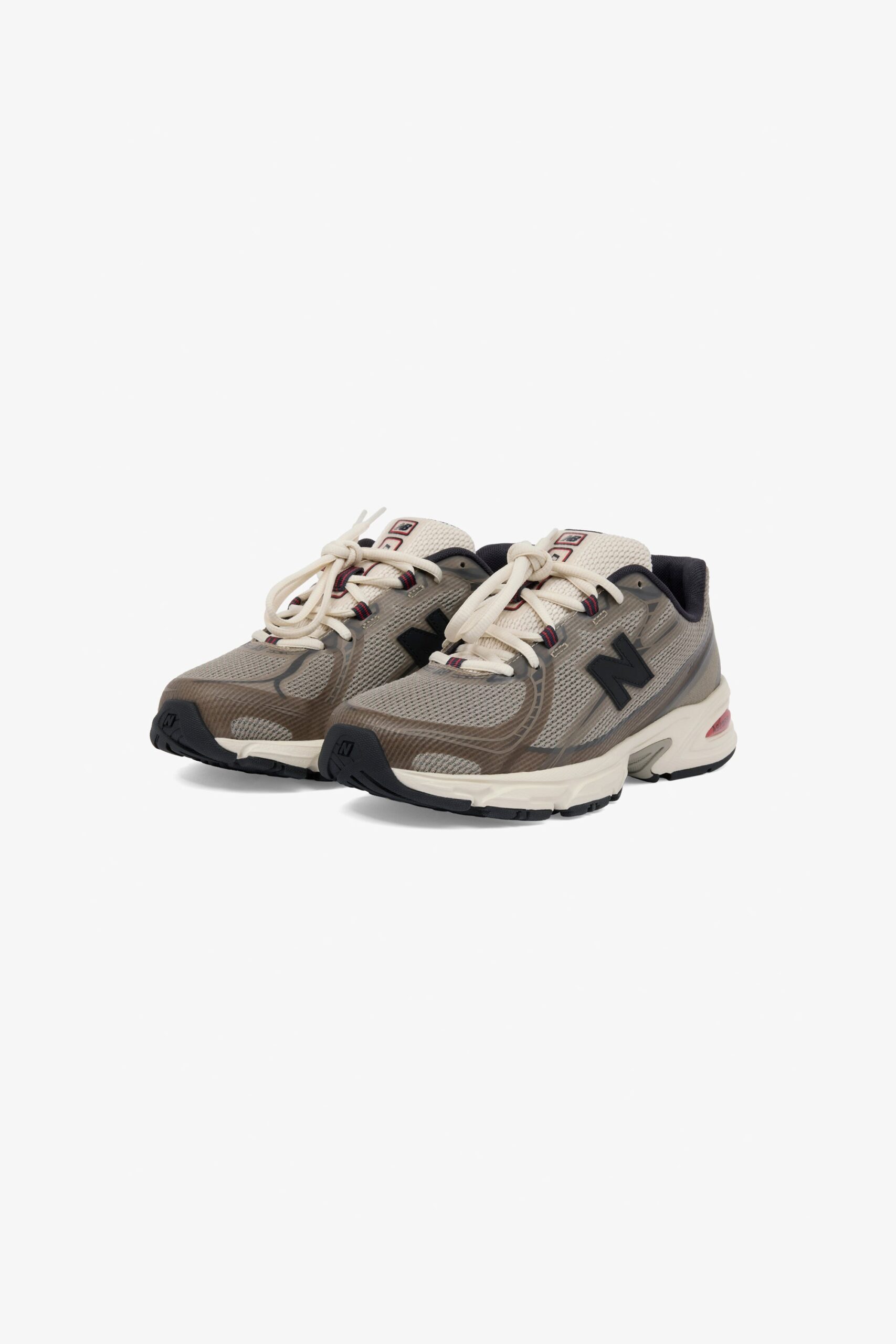 JJJJound New Balance 740N Beige サイドビュー