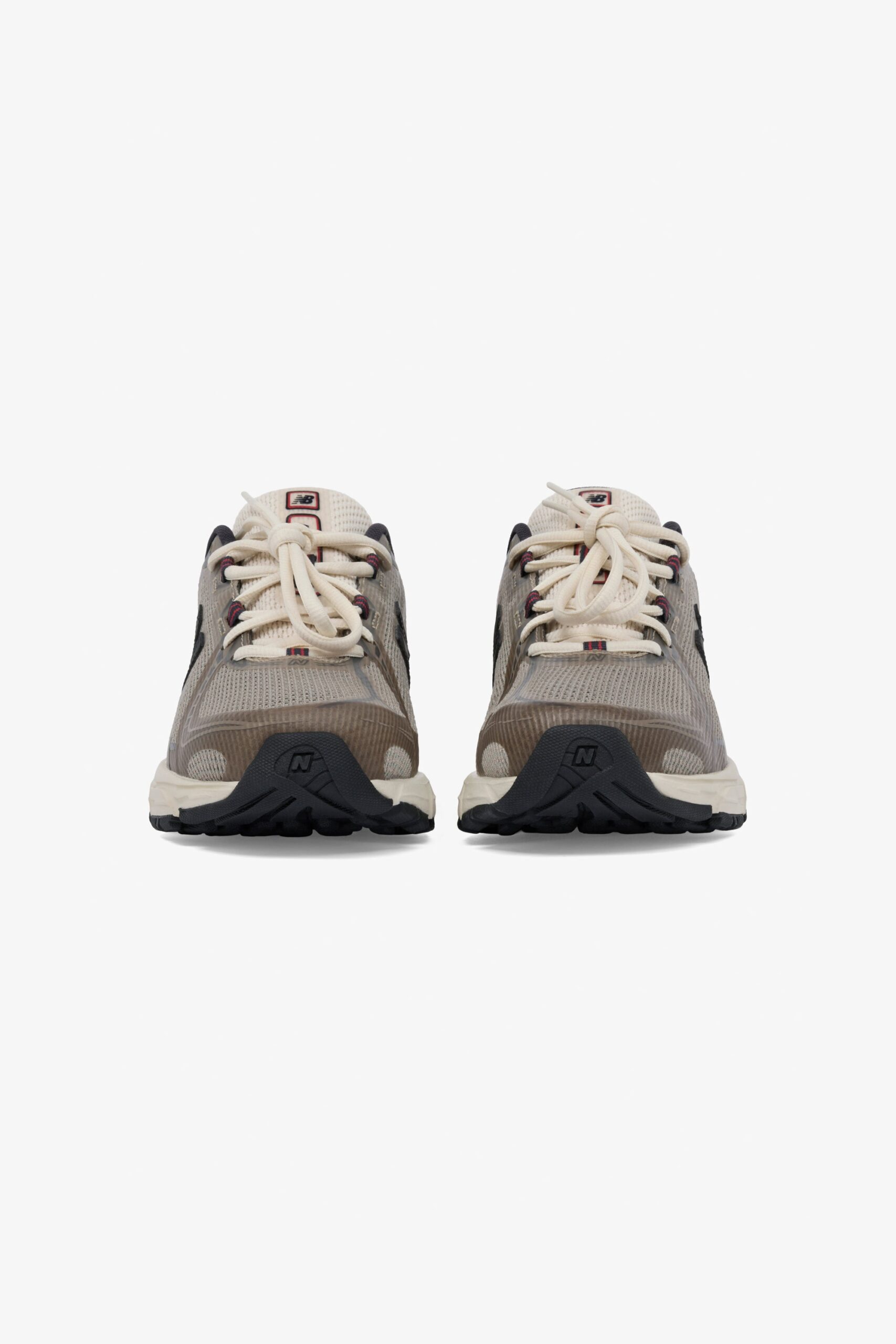 JJJJound New Balance 740N Beige 着用イメージ