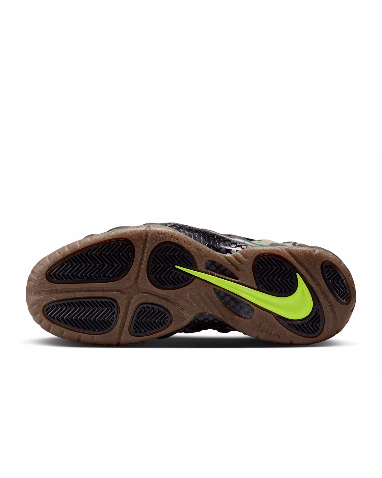 Nike Air Foamposite Pro Black and Multi-Color アウトソール ボルトのNikeロゴとガムラバー